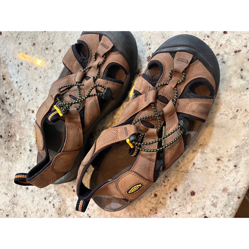 KEEN Newport H2 Mens Brown Waterproof Hiking Sandals Outdoor Water Shoes